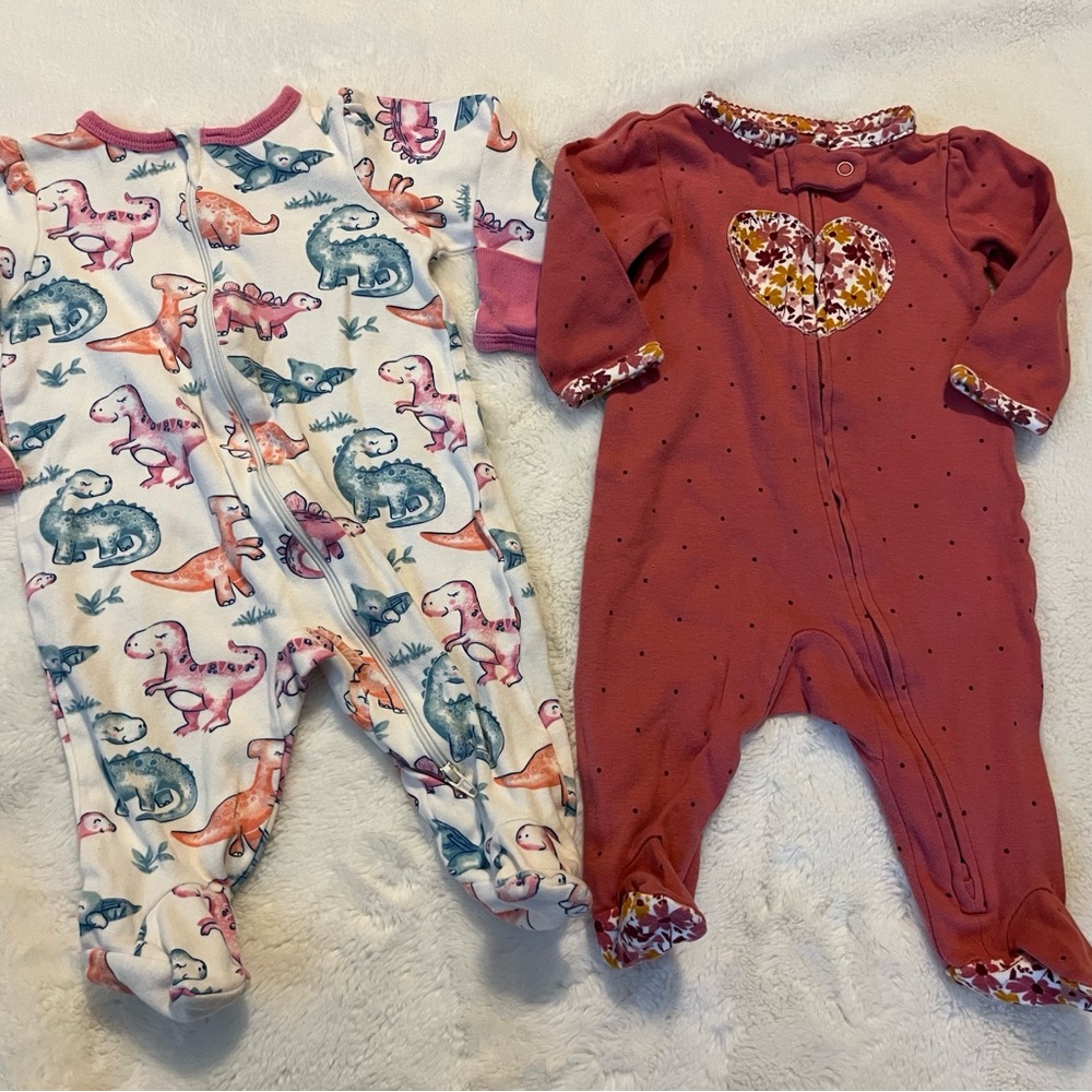 0-3 month Dinosaur and Heart Print Footies